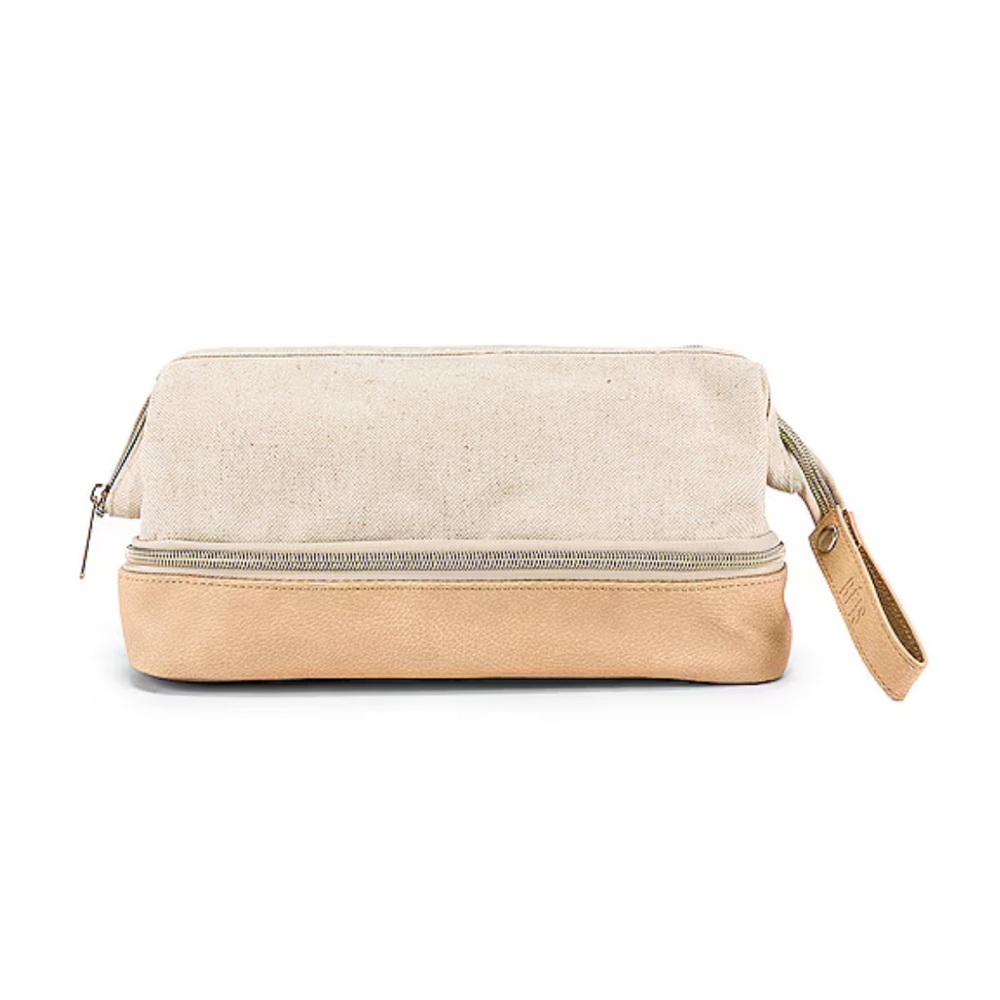Beis: The Dopp Kit (Beige)